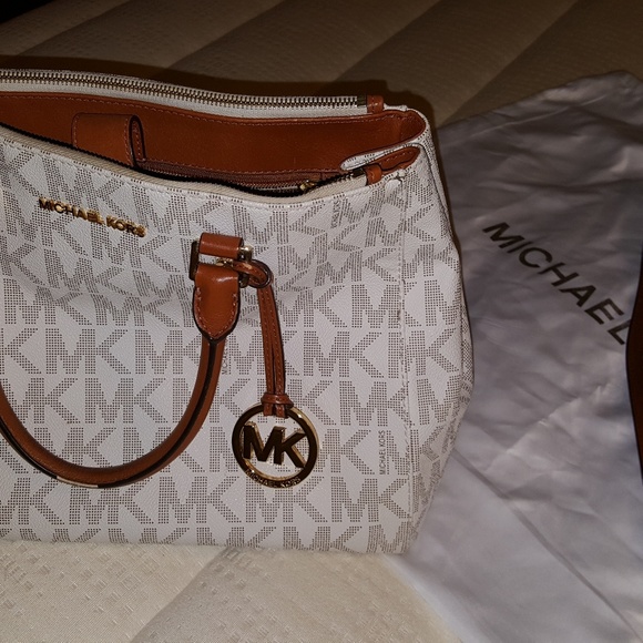 Michael Kors handbag - Picture 4 of 4