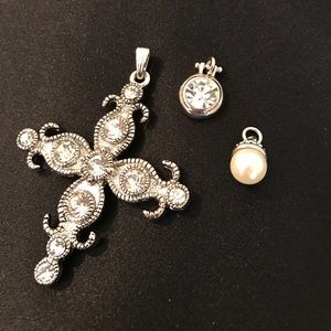 Bundle of zipper pulls