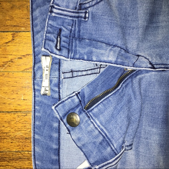 Flare jeans - Picture 3 of 3