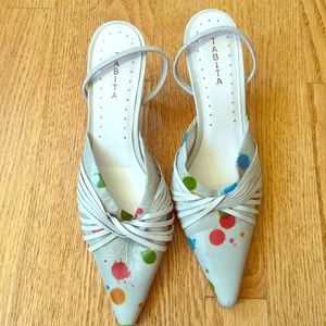 Pointed toe mule by Tabitha!