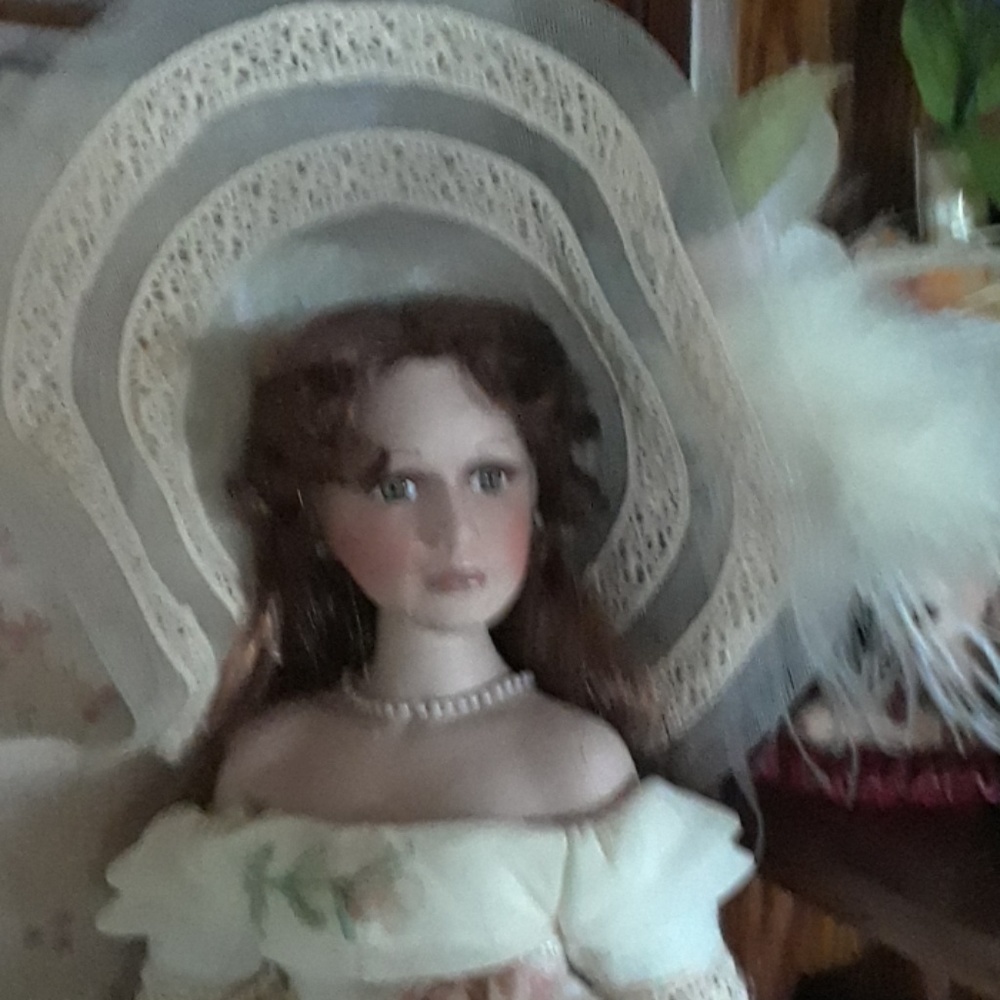 Meet your Posher, Eileen