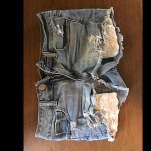 Light wash ripped jean Shorts
