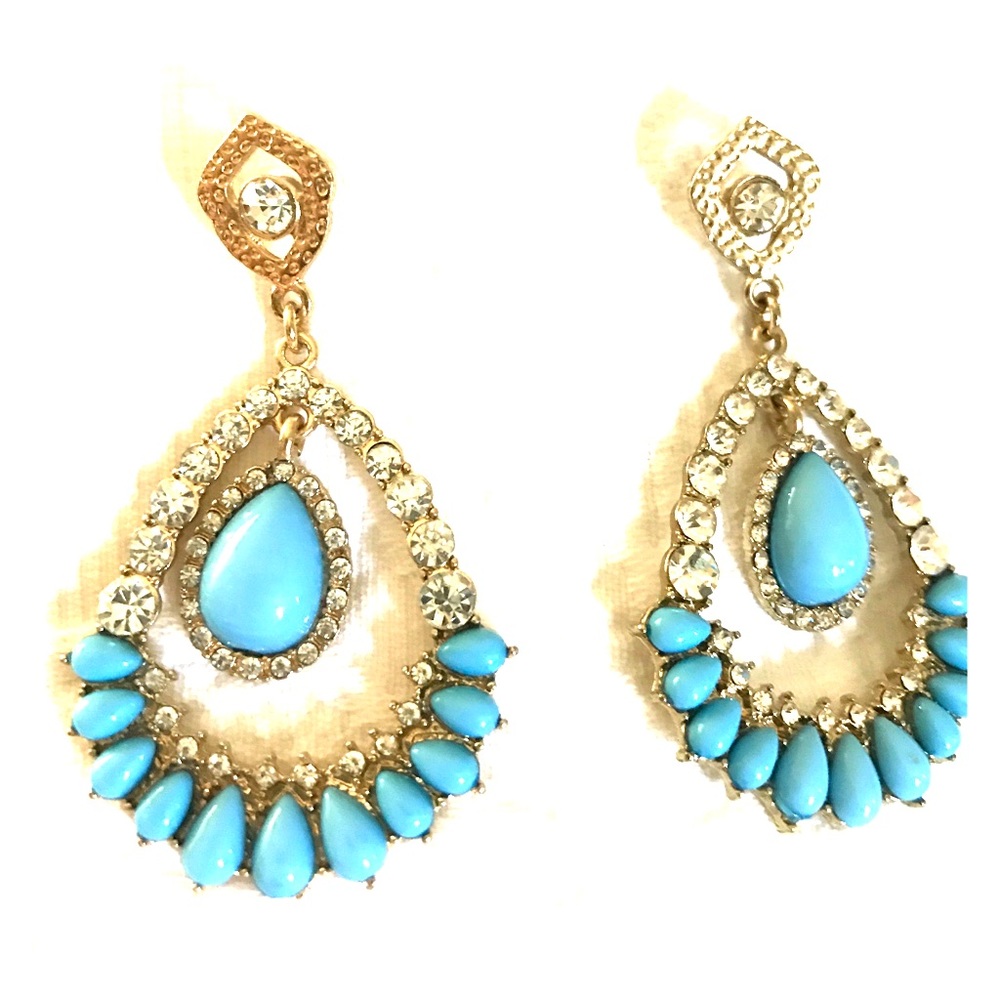 Gorgeous drop earrings 💙