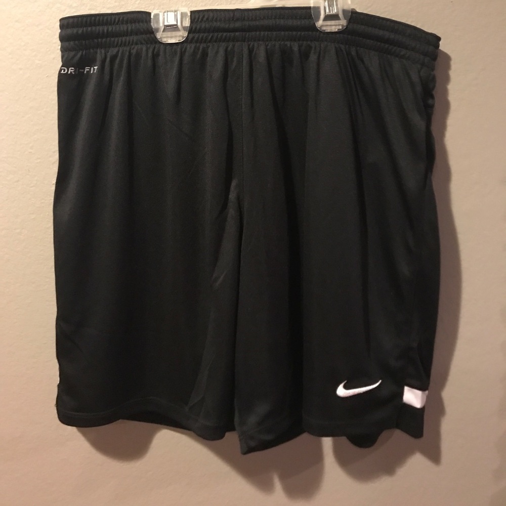 NWT NIKE DRI-FIT SHORTS