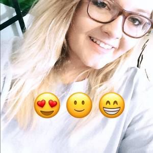 Meet your Posher, Carli