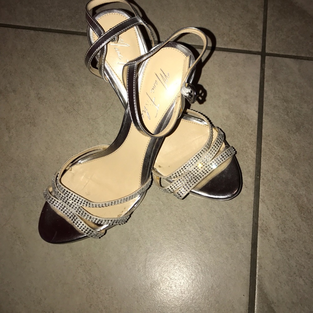 Marc Fisher Ufaso Uppersilver Rhinestones platform