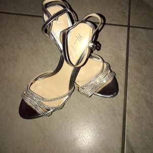 Marc Fisher Ufaso Uppersilver Rhinestones platform