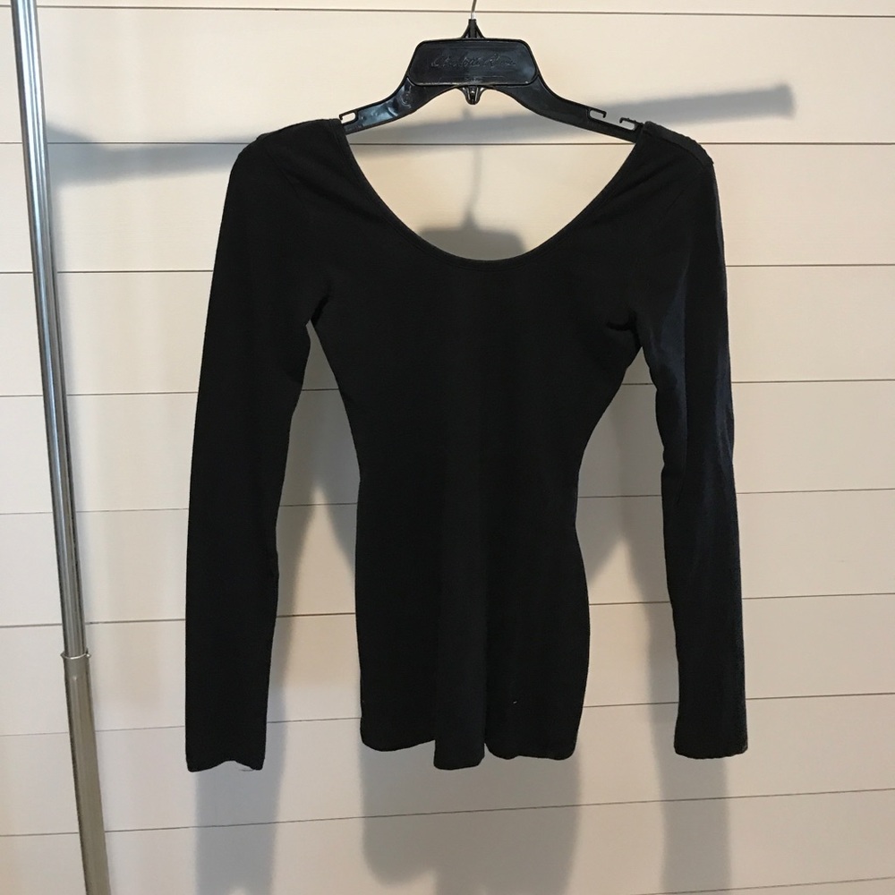 Tight fitting black shirt!!