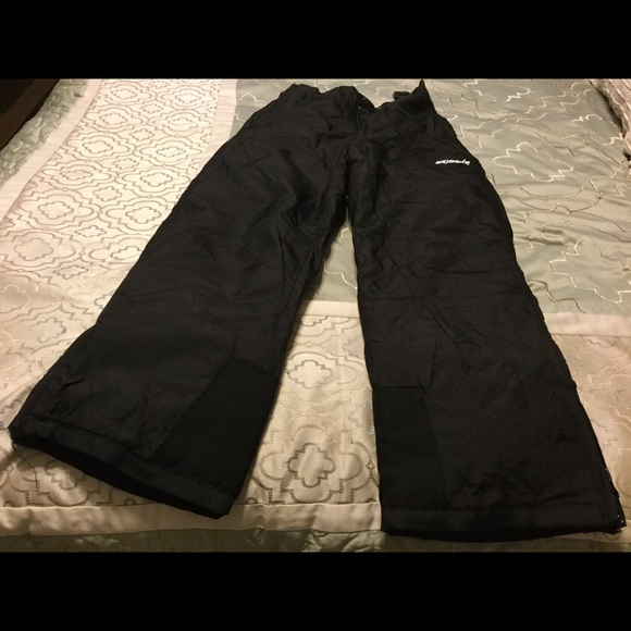 ski gear Other - Snow pants