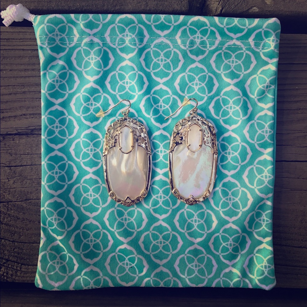 Kendra Scott Pearl Danielle Earrings