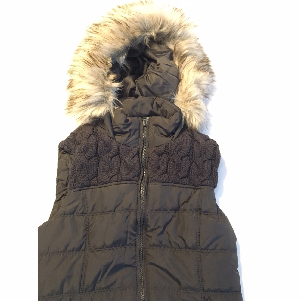XS tank vest with hood by Aeropostale