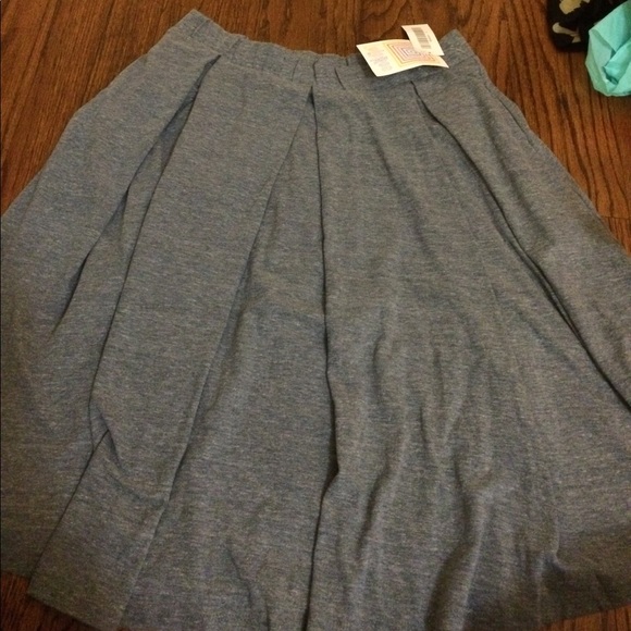 LuLaRoe Dresses & Skirts - LuLaRoe Madison skirt, never worn, NWT