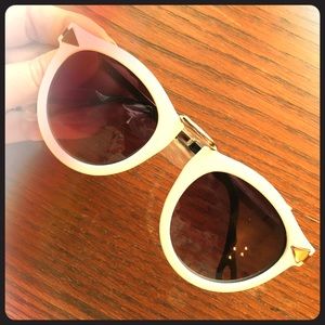 White Sunnies