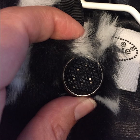 Mudpie FAUX fur coat in zebra print - Picture 3 of 4