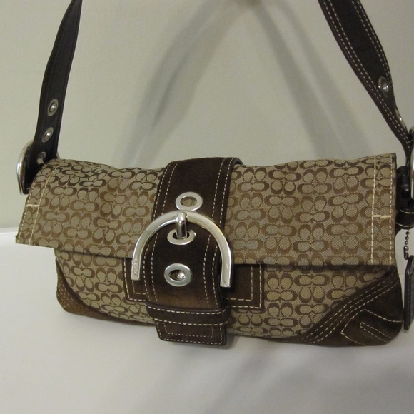 Coach Purse 👛 - Picture 1 of 6