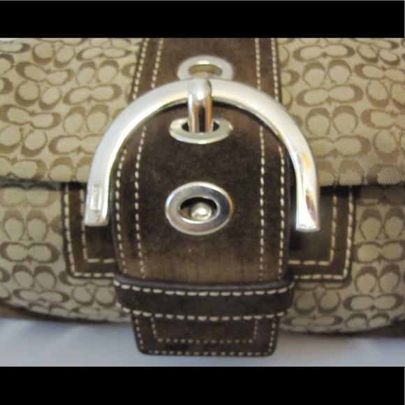 Coach Purse 👛 - Picture 2 of 6