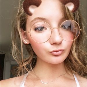 Meet your Posher, Gemma