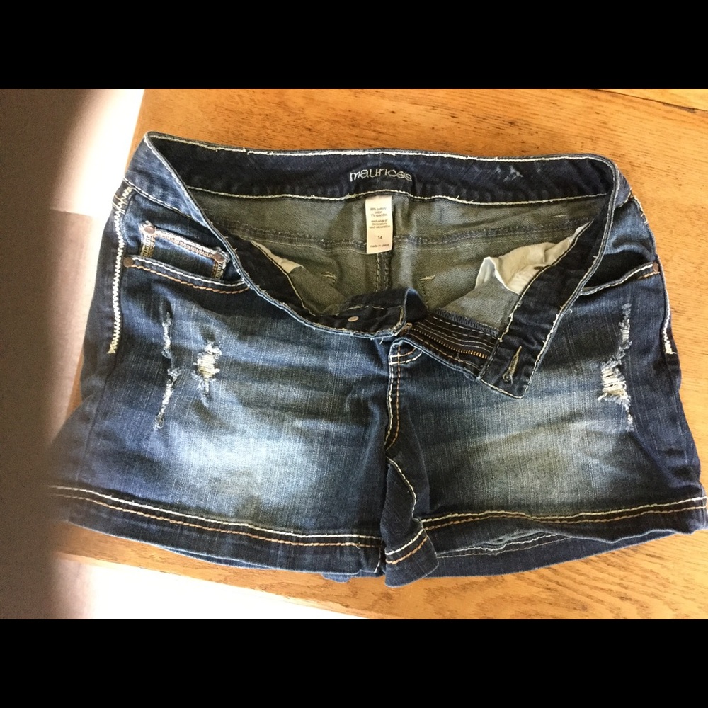 Maurice's shorts