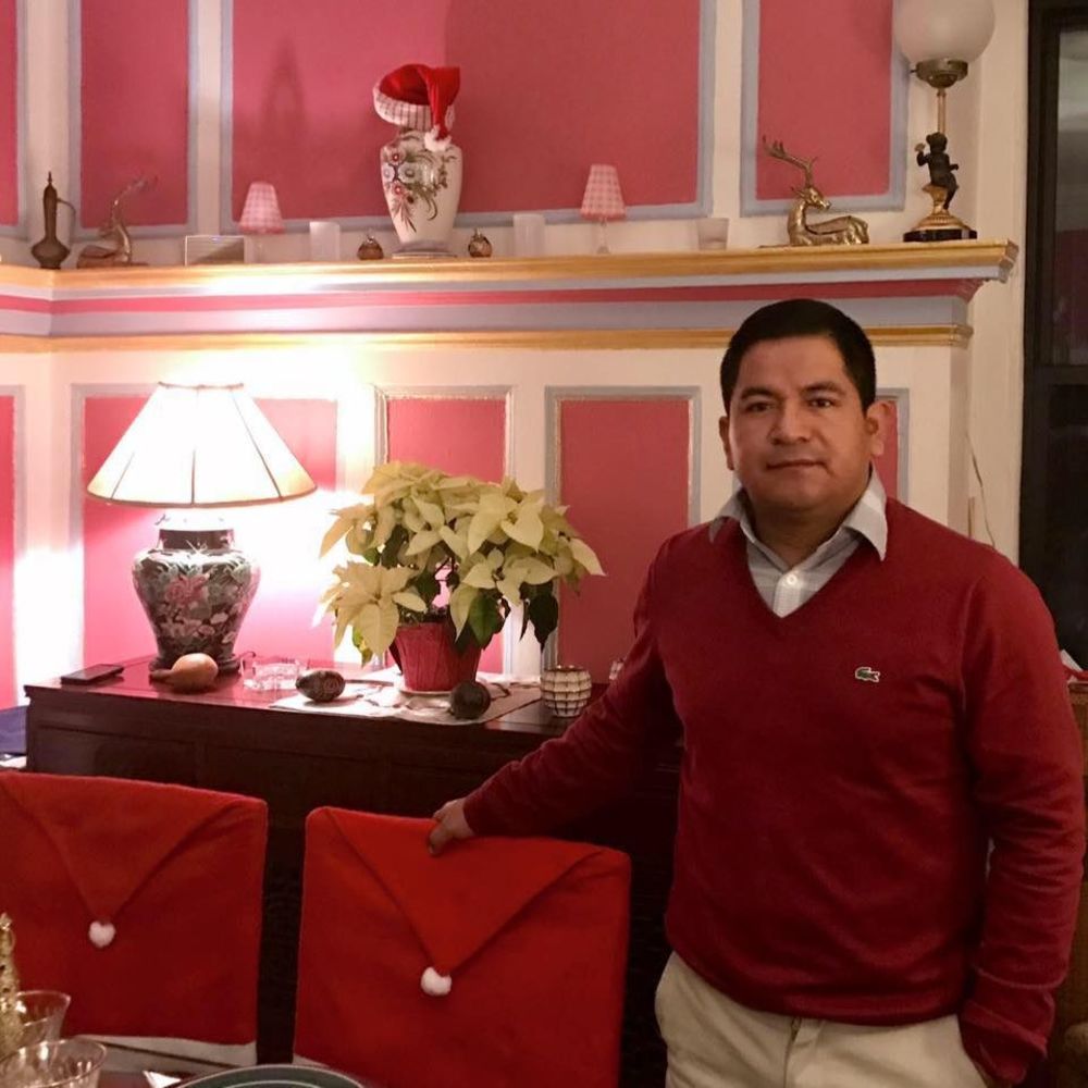 Meet your Posher, Luis