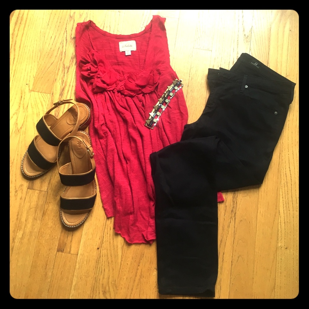 🎊ON SALE🎊Anthropologie Deletta top w/ appliqués