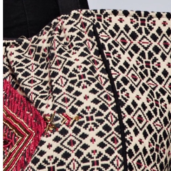 BF PRICE FIRM OVERSIZED DIAMOND MOTIF HOBO BAG. - Picture 3 of 8