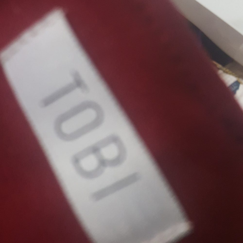 Tobi - Picture 6 of 6