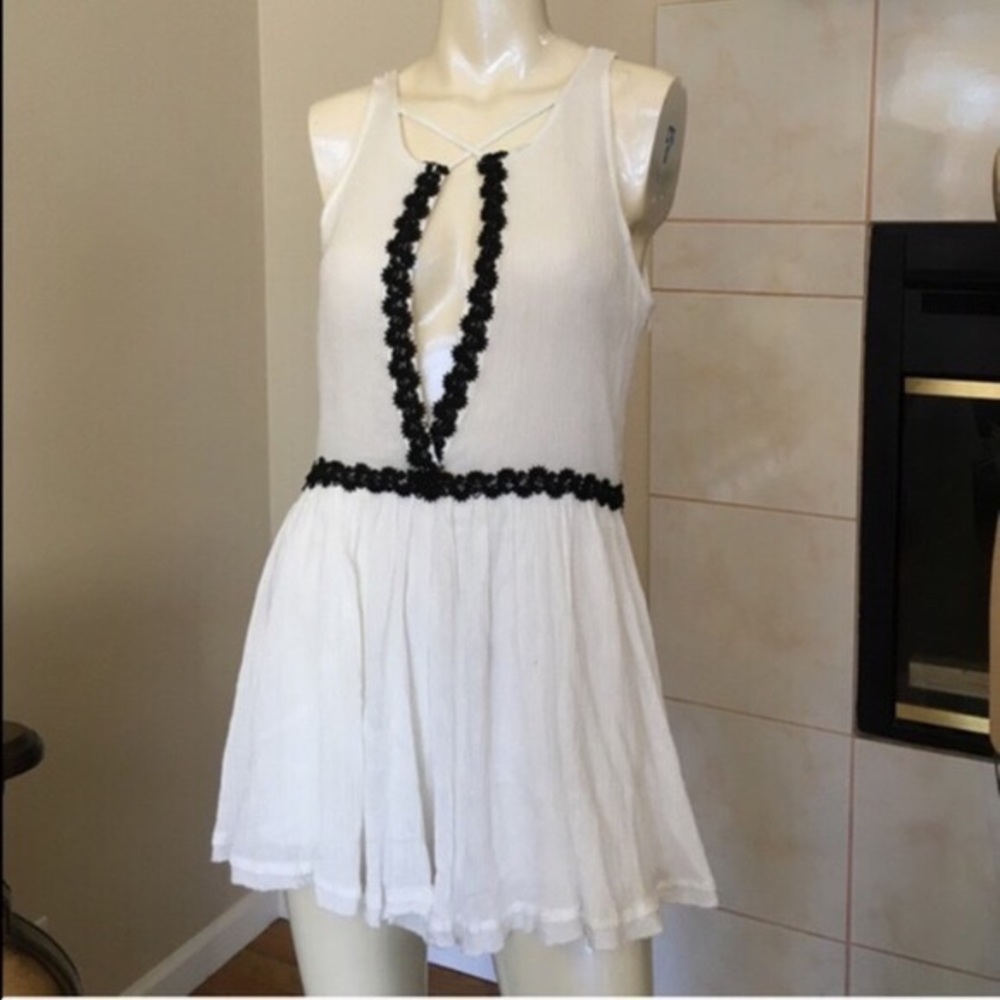 Indikah Black & White Romper