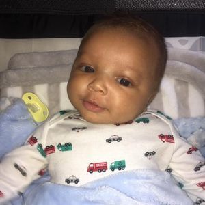 Meet your Posher, Mia