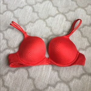Victoria Secret very sexy plunge 34A orange padded