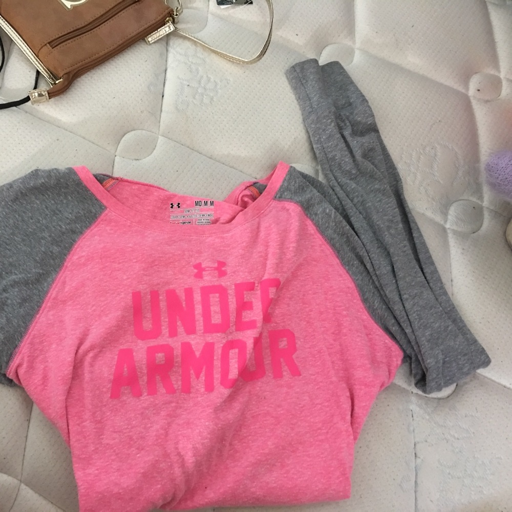 Long sleeve under armour shirt