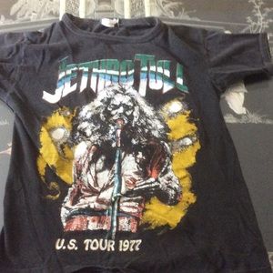 Vintage Jethro Tull 1977 shirt