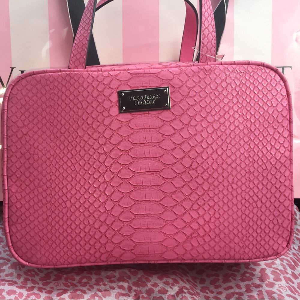 VS make up bag