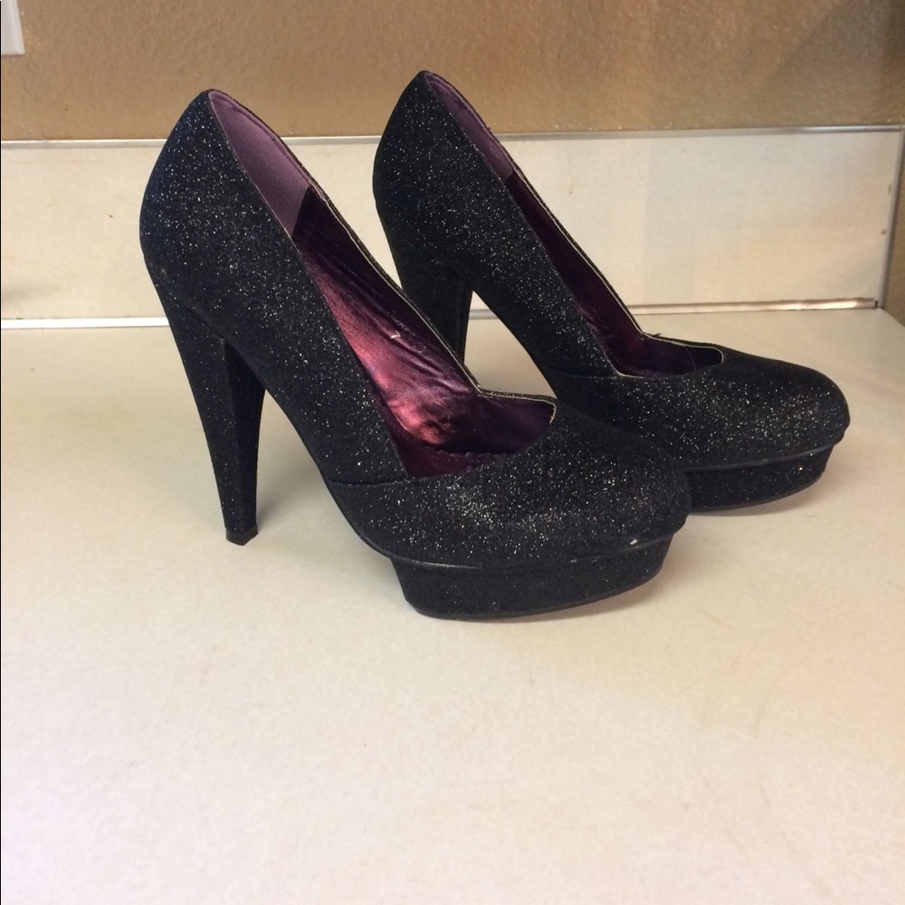 💕Sale!💕 NWOB Black Glitter 5" Heels by Gomax