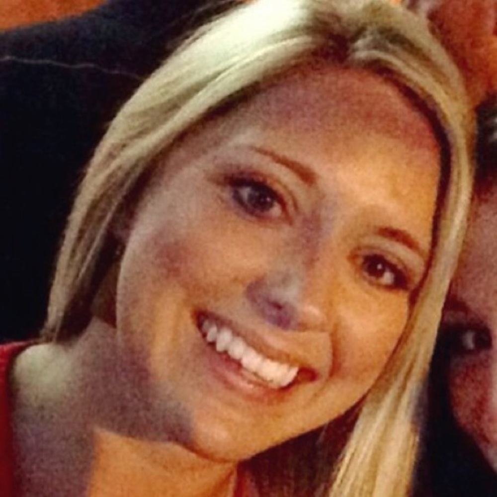 Meet your Posher, Elizabeth