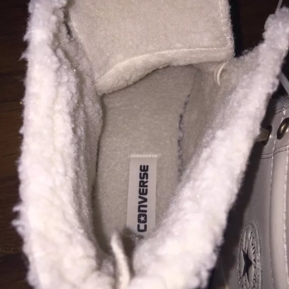 Converse Chuck Taylor Leather shoe w Fur sz.38.5 - Picture 4 of 4