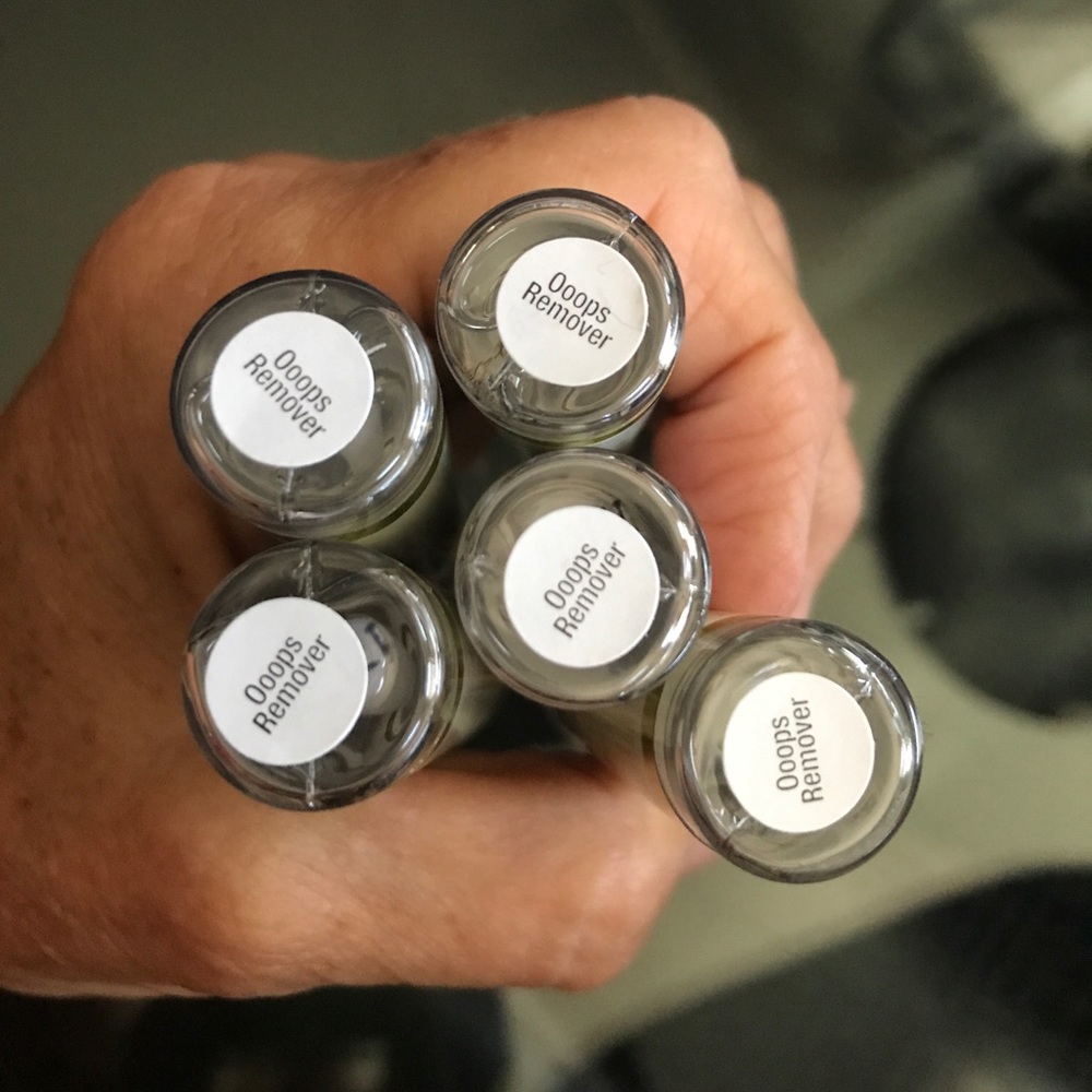 💋 LipSense Ooops! Remover