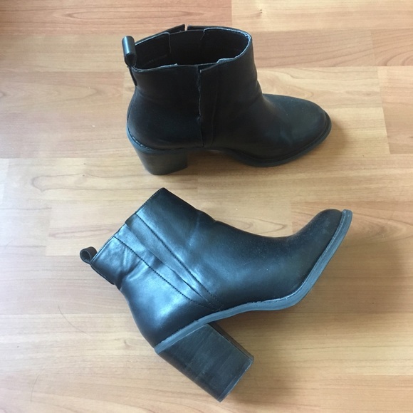 Forever 21 Shoes - Forever 21 faux leather ankle boots