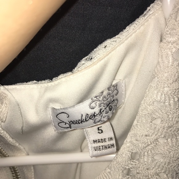 White eyelet dress - Picture 3 of 3