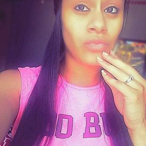 Meet your Posher, Aura