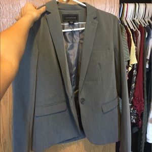 Grey fitted blazer