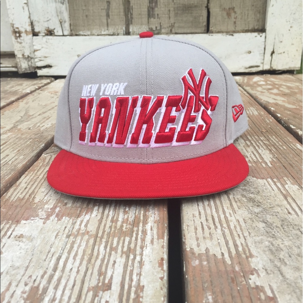 New York Yankees 59Fifty Fitted Hat 7.5 Red & Grey