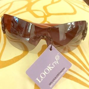 Fleur de lis shades 😎🌴⚜️