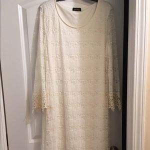 Lace cream dress