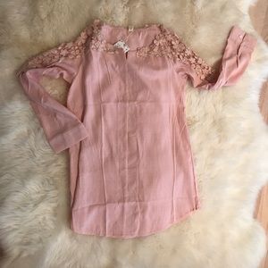 Trendy blush cold-shoulder tunic with lace overlay