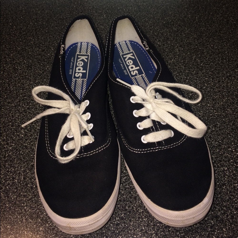 ked's sneakers