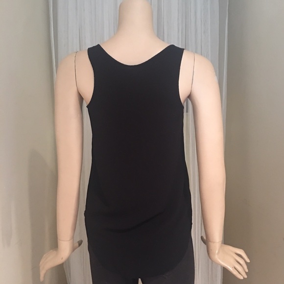 Simple solid tank top - Picture 2 of 4