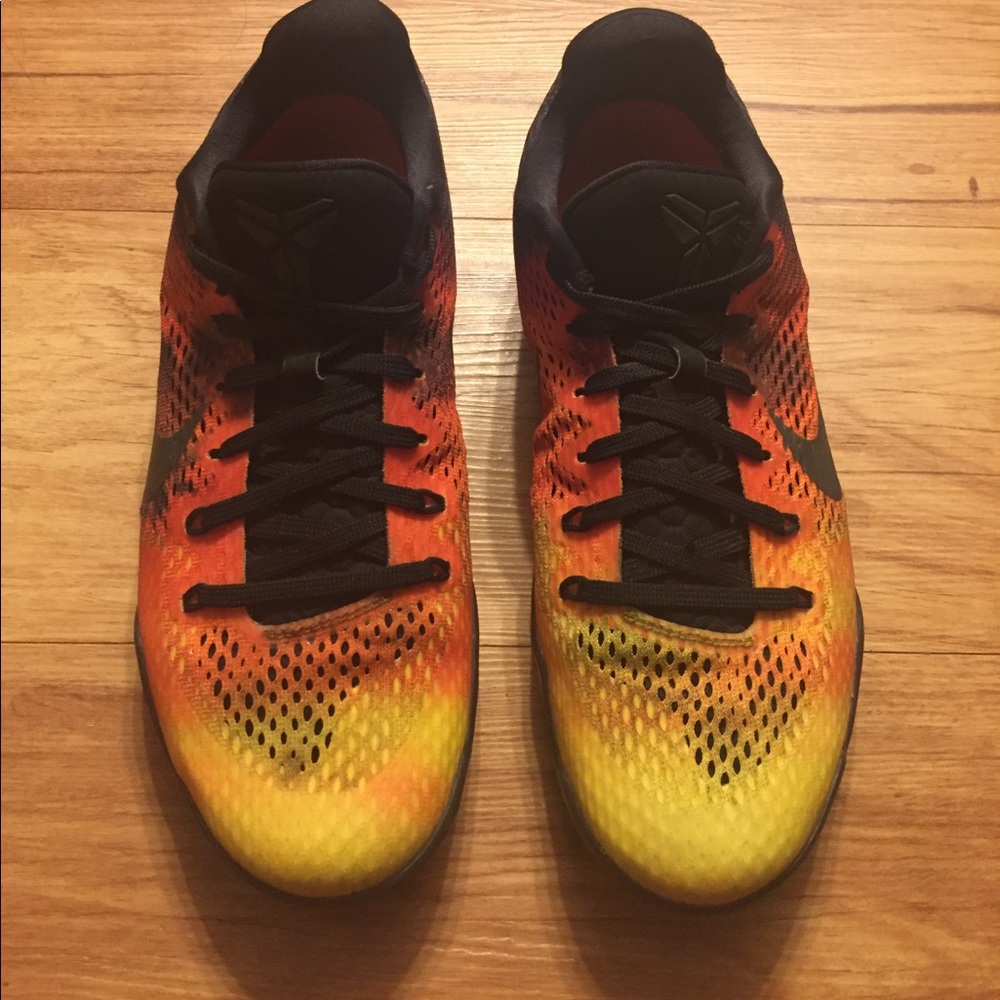 Kobe 11 Astroids