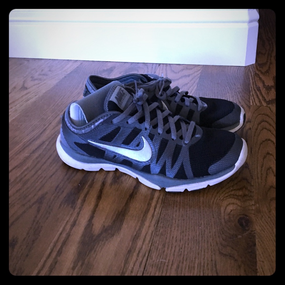 Nike volleyball shoes