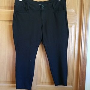 Torrid cropped black pants