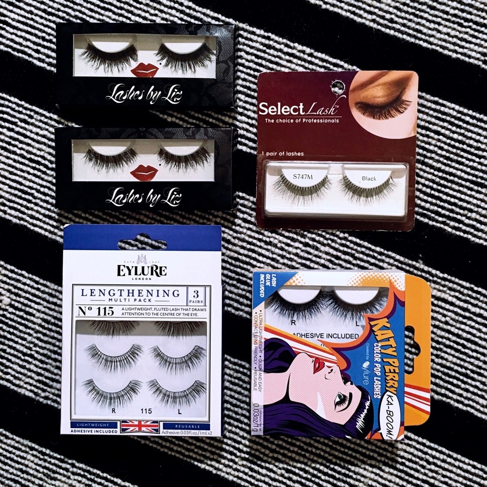 Bundle of Assorted False Eyelashes